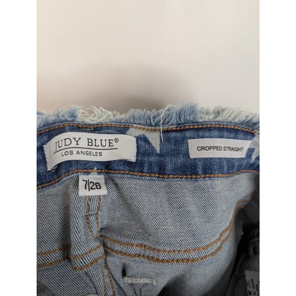 Judy Blue Star Print High Rise Cropped Straight Leg Jean - Picture 7 of 8